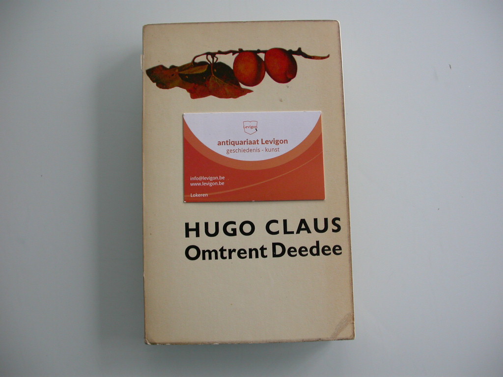 Claus, Hugo Omtrent Deedee (gesigneerd met opdracht)