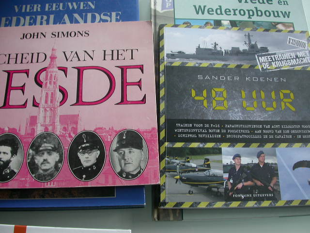 Lot Nederlandse strijdkrachten (6 boeken)