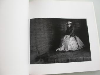 photo in book Garduño, Flor Witnesses of time