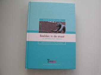 boek Bavay Beelden in de straat zij vertellen hun verhaal